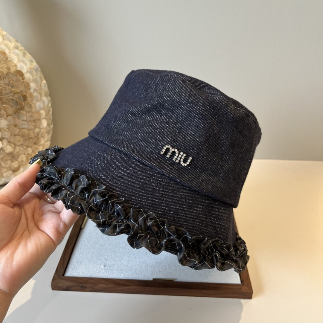 M1v M1v bucket hat 57cm head circumference