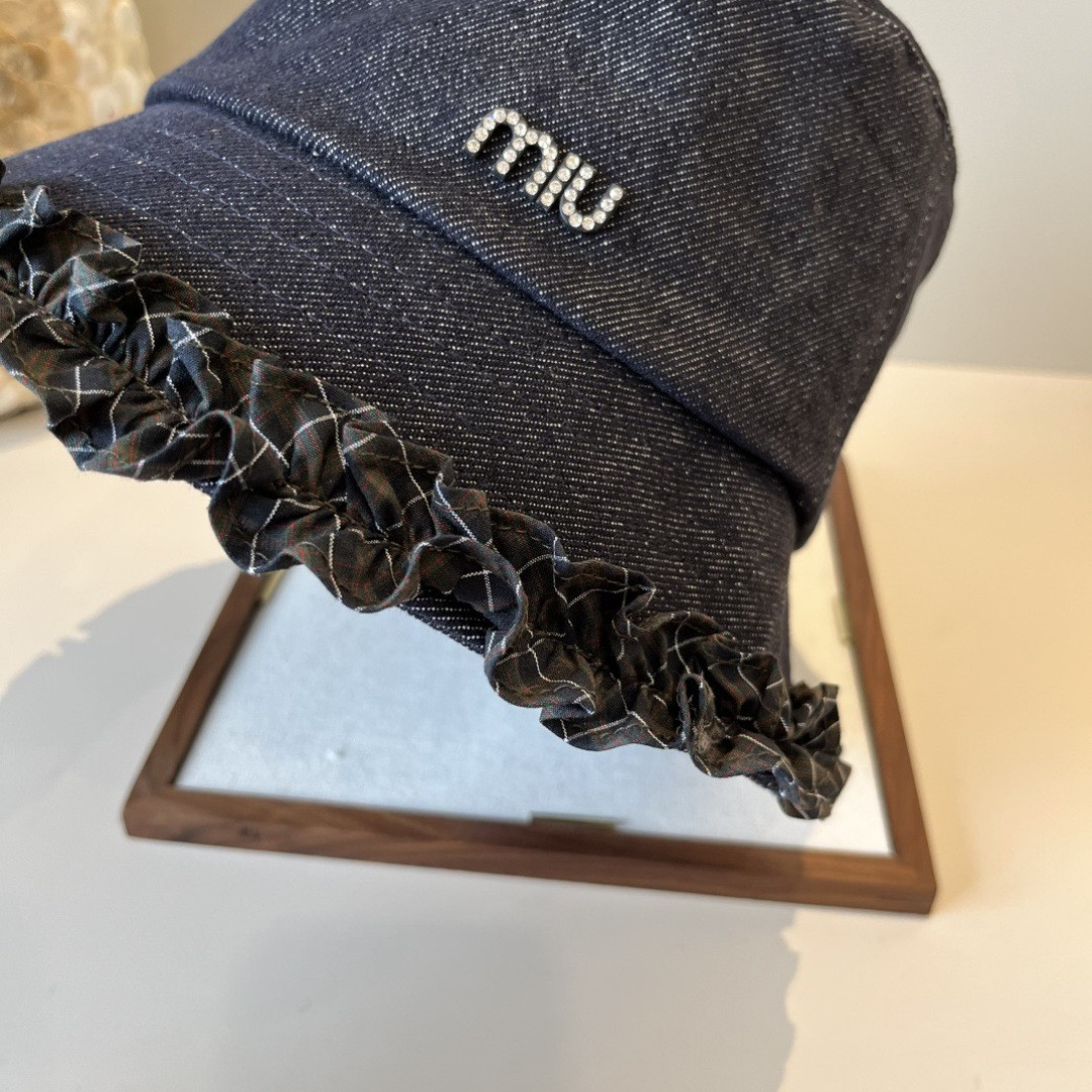 M1v M1v bucket hat 57cm head circumference