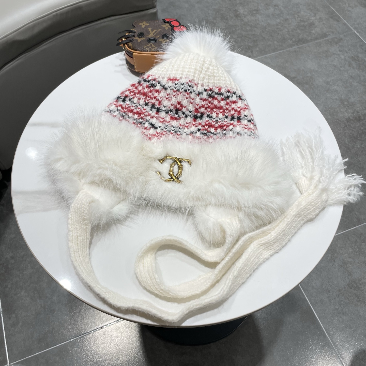 Ch**el hat