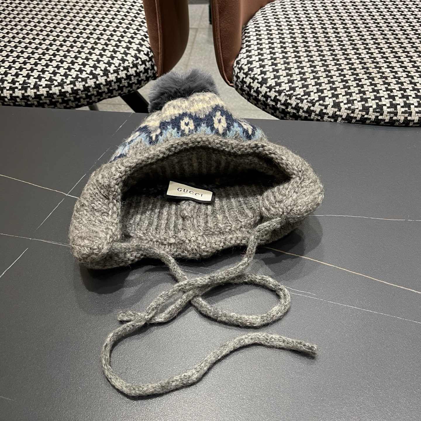 Gvc*1 knit trapper hat