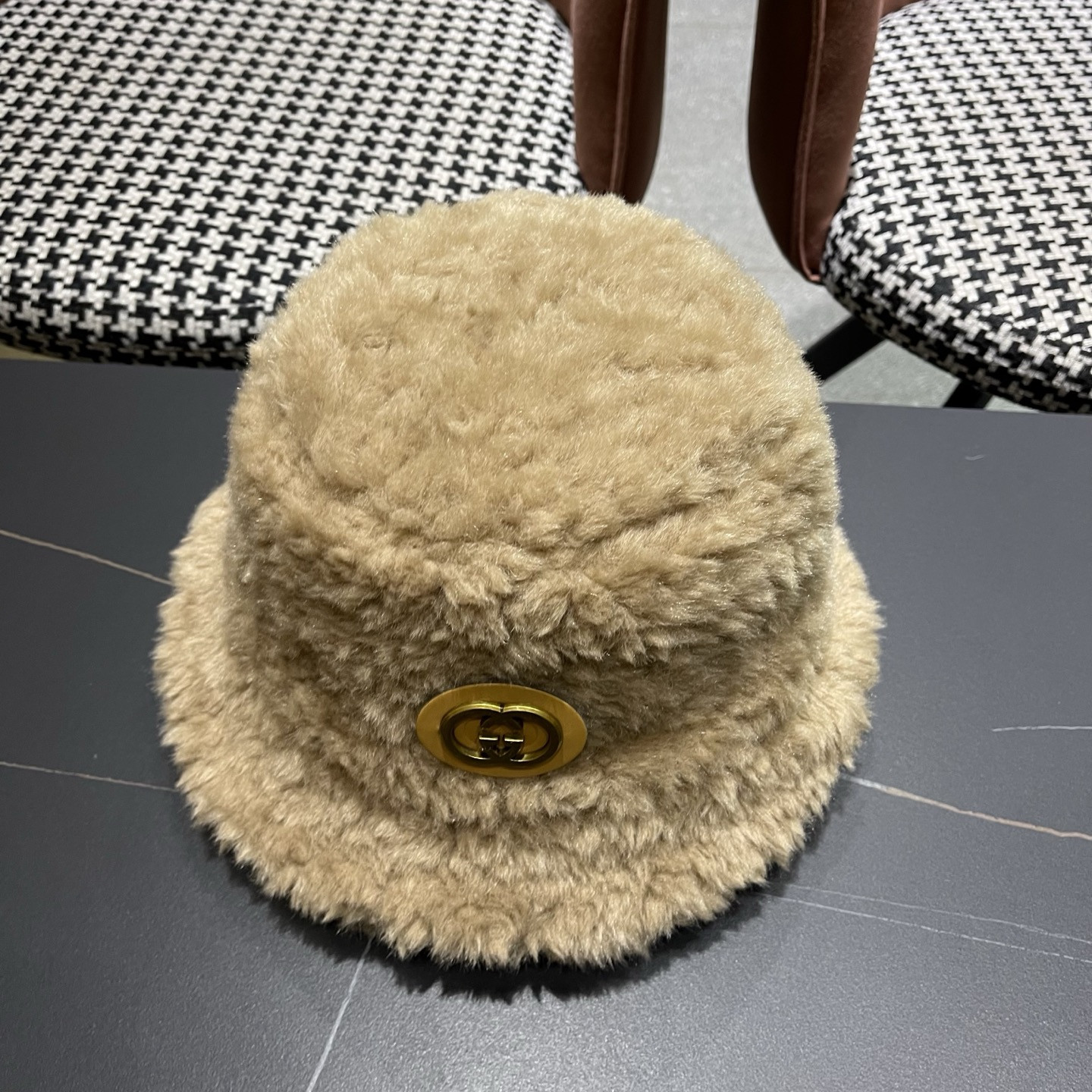 Gvc*1 bucket hat