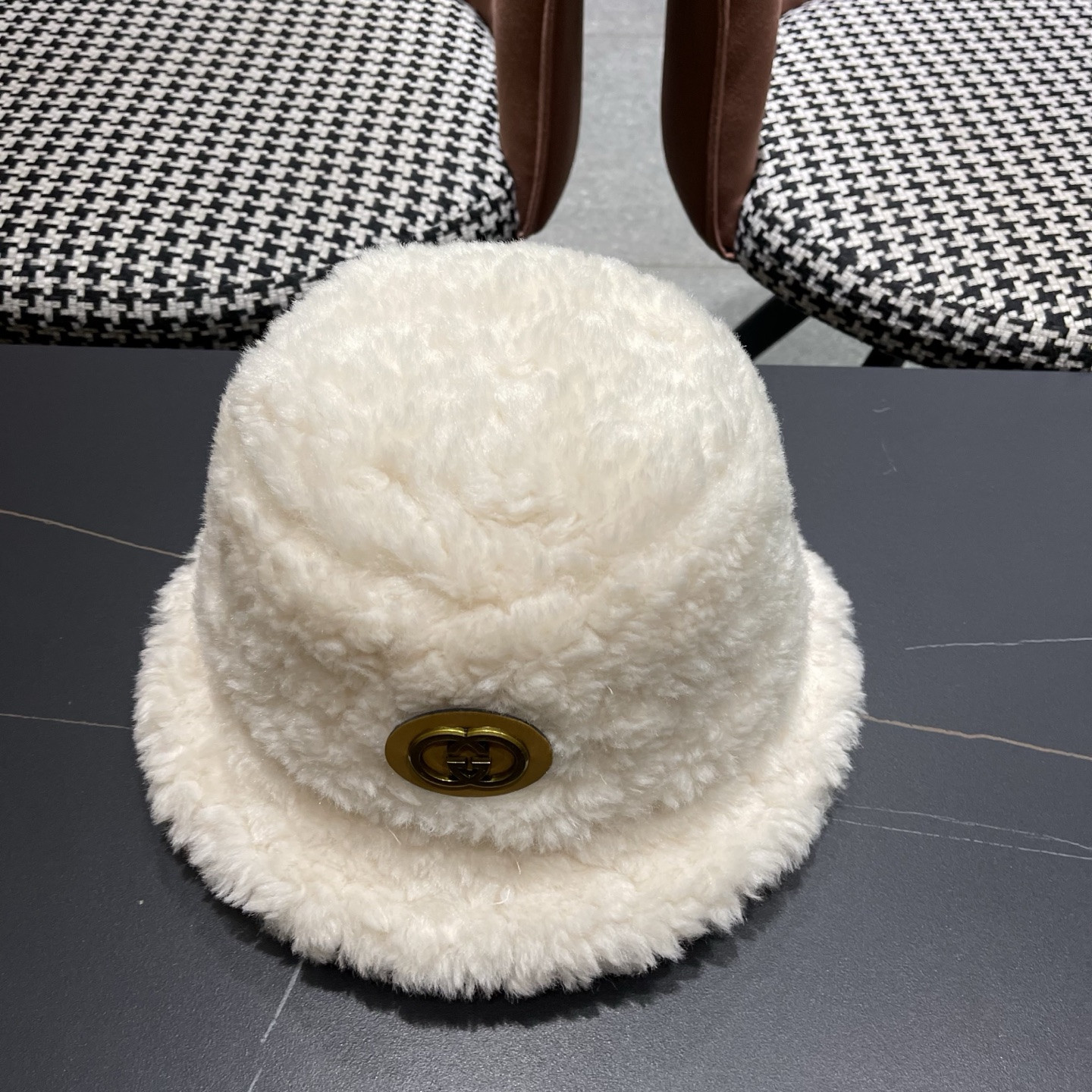Gvc*1 bucket hat