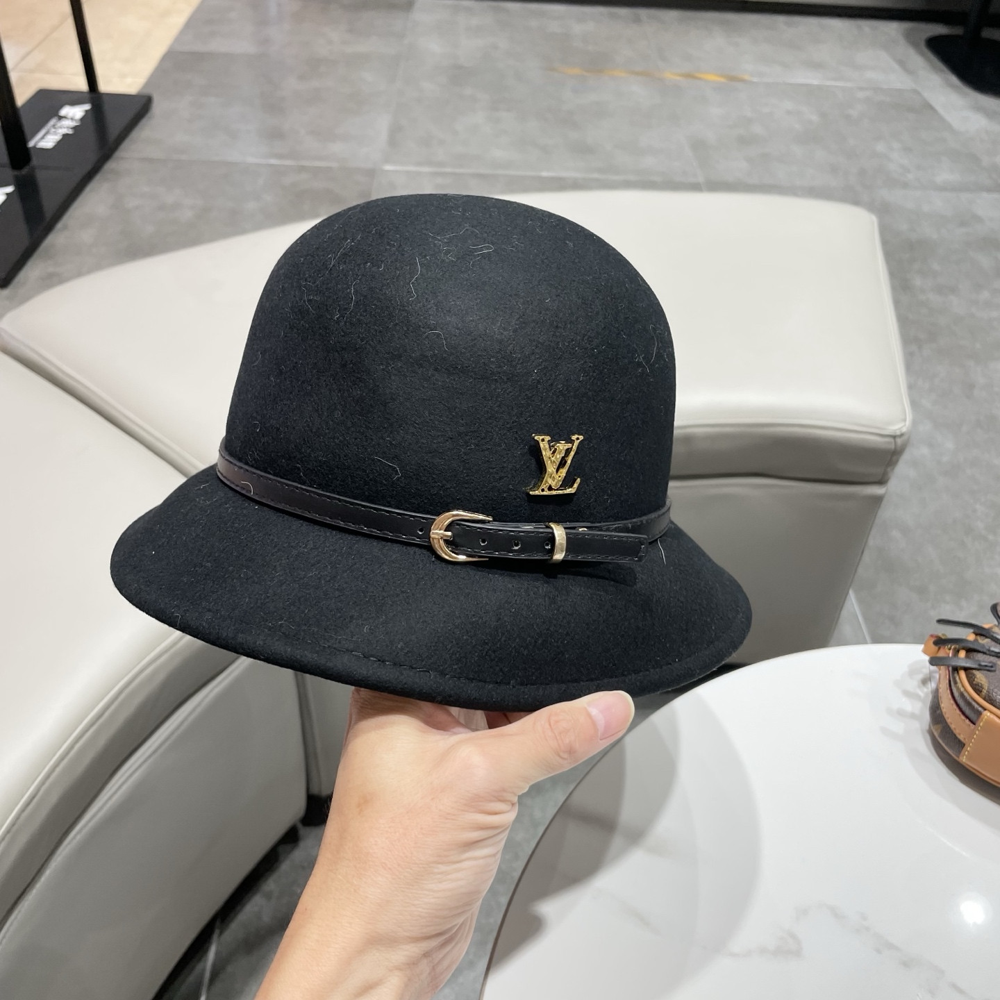 l0vis Vvtt0n bucket hat 100% wool 57cm head circumference
