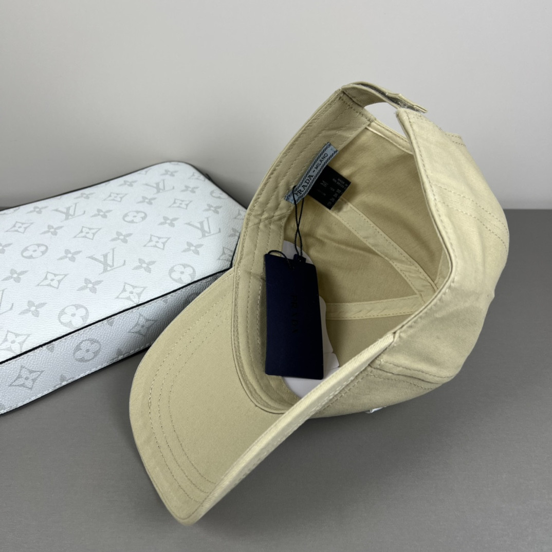 Pra*a baseball cap