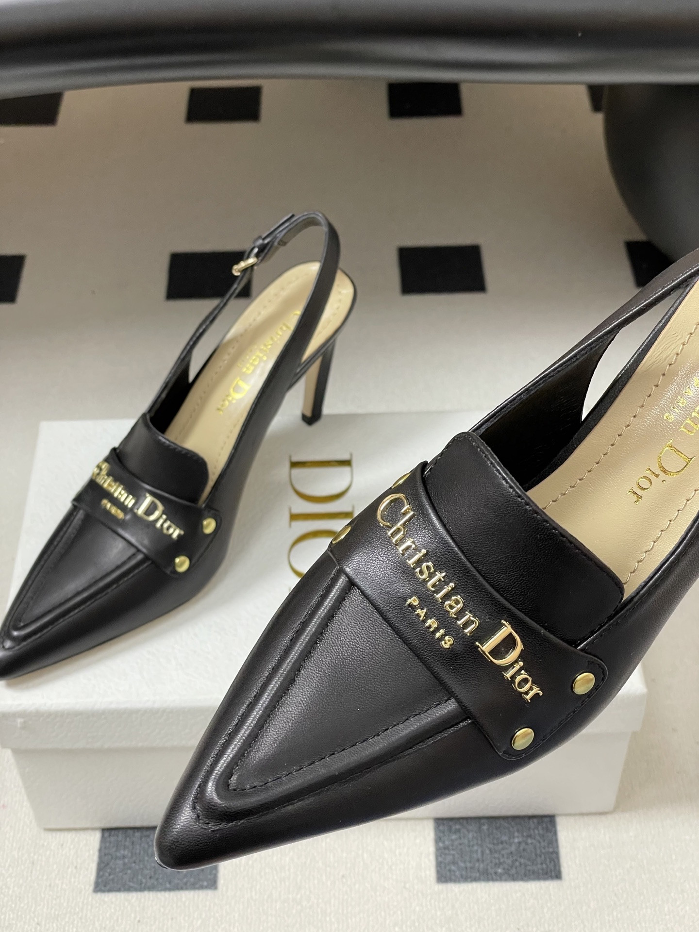 UA D10r Boy Slingback Pump 8.5cm Heel
