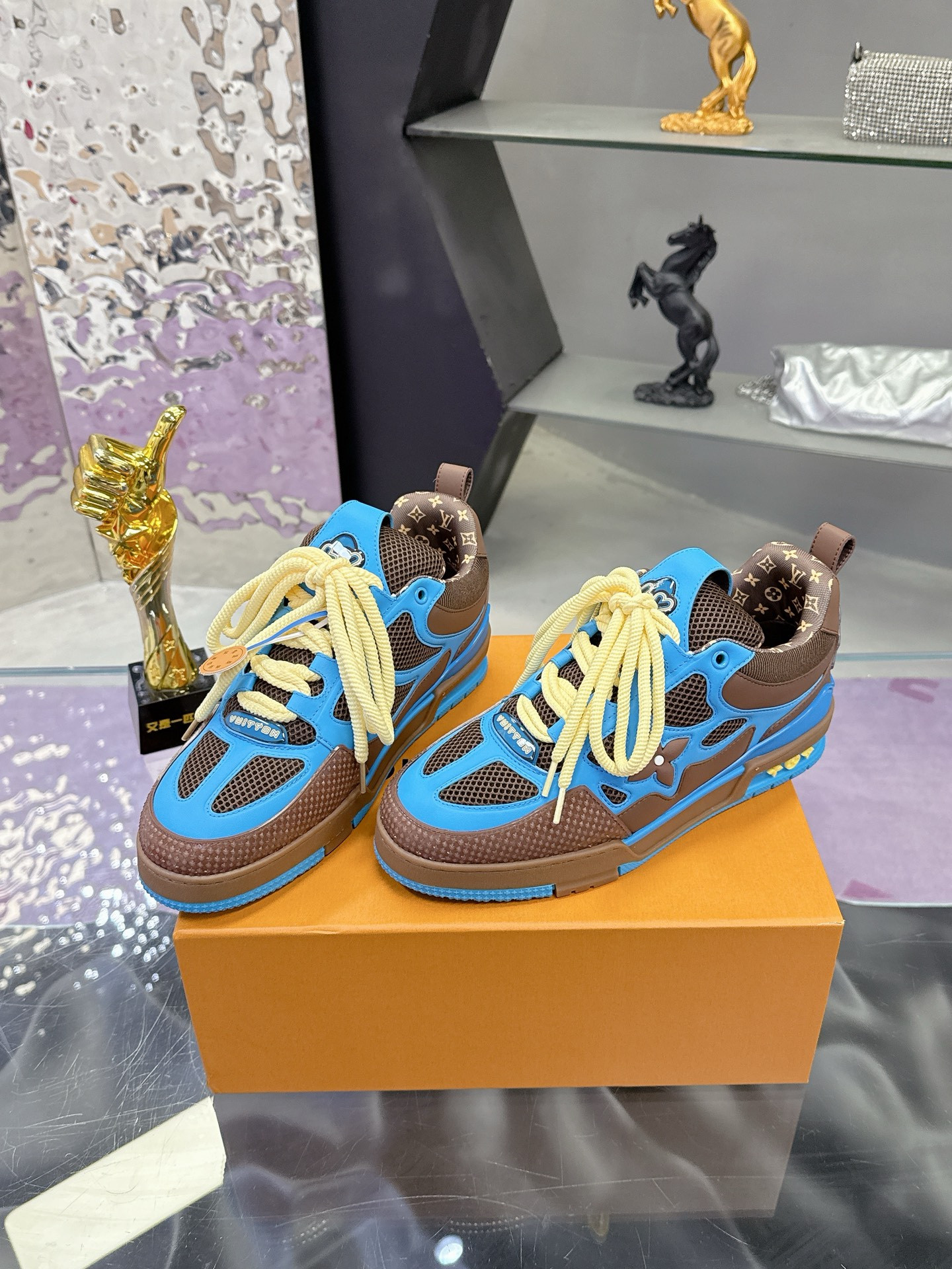 UA LV Skate Sneaker
