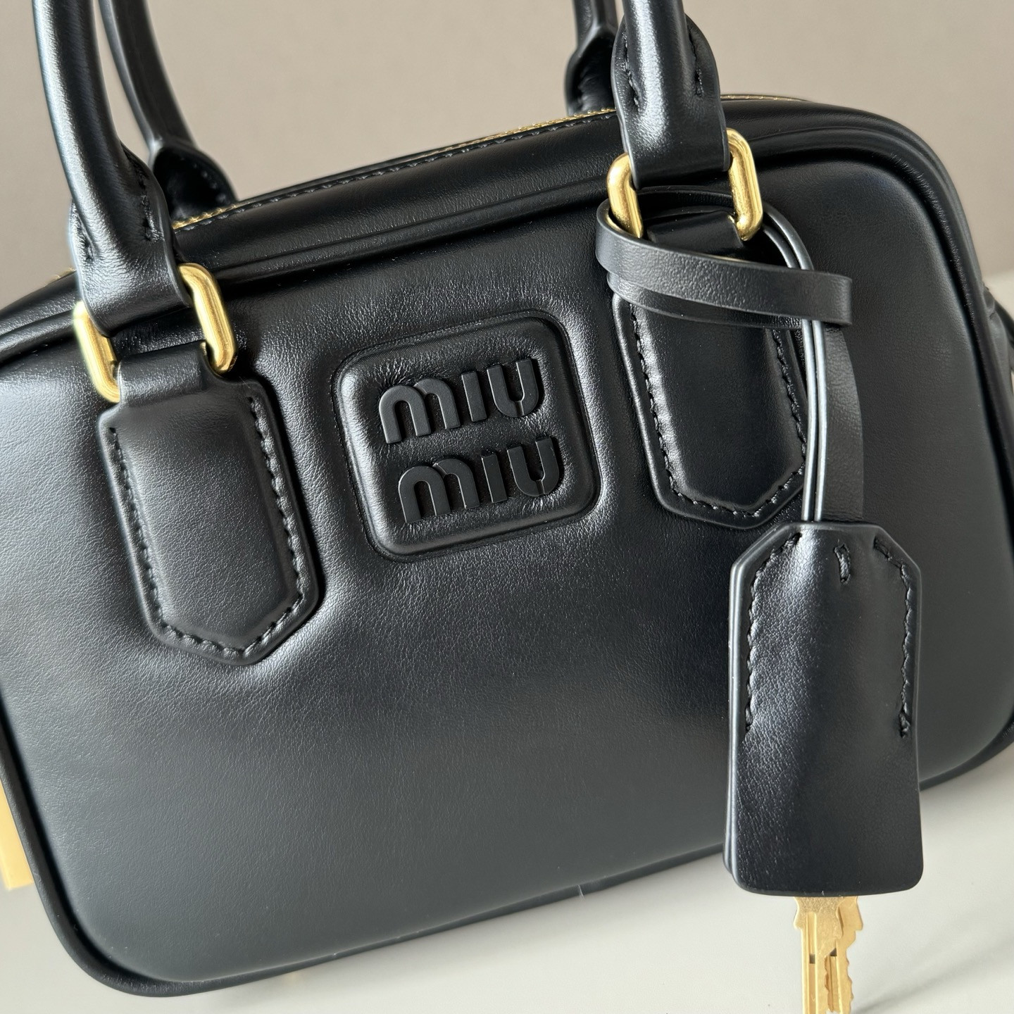 M1v M1v arcadie leather bag 13x19x6cm