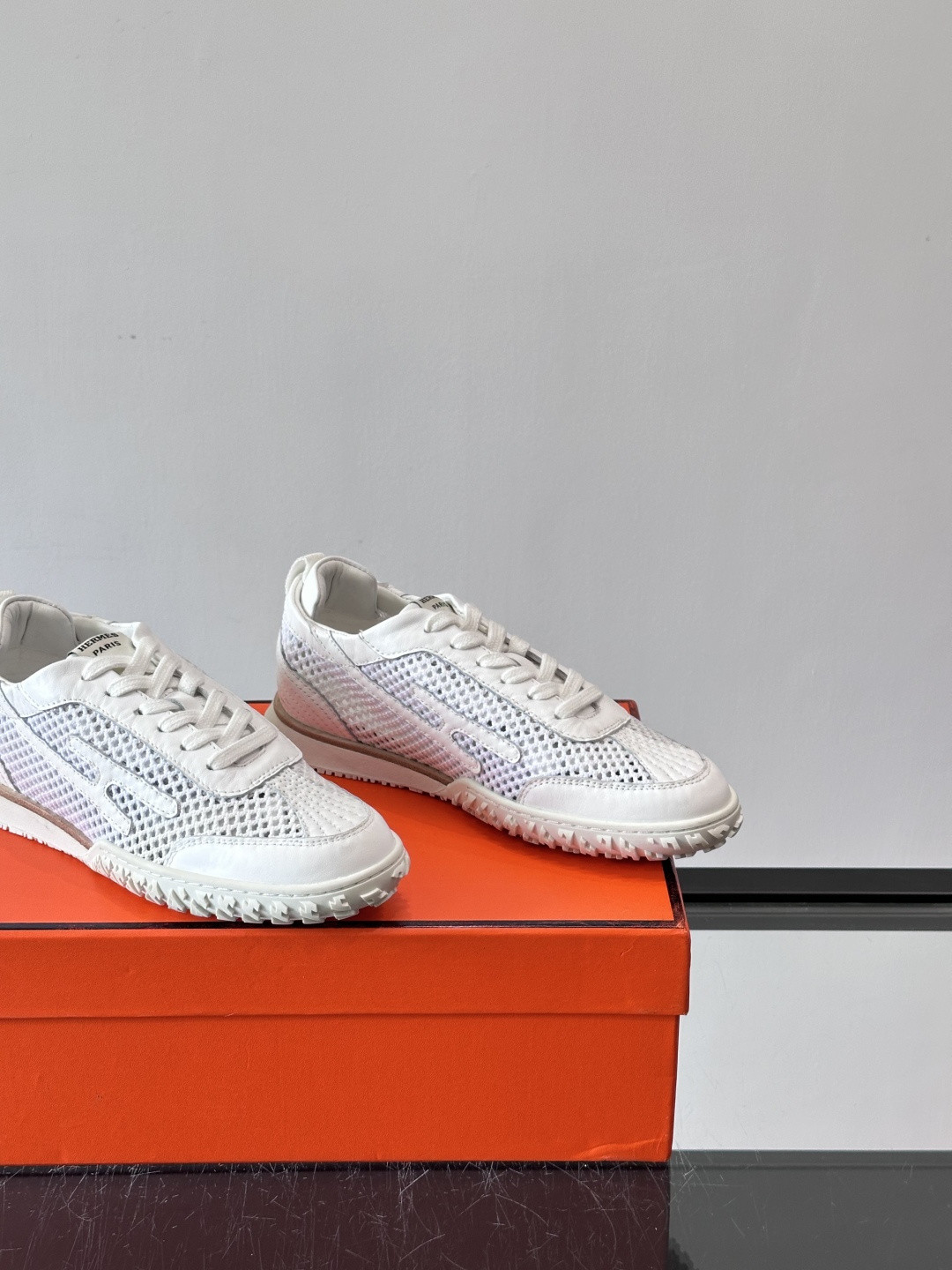ua H**me5 jet sneaker