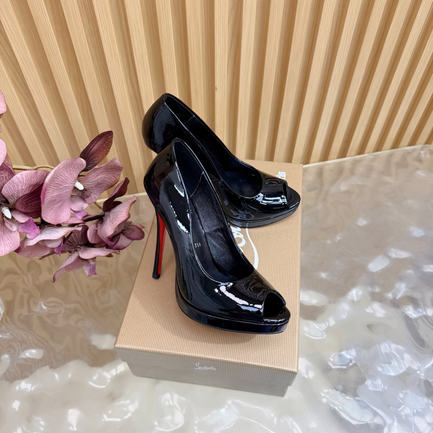ua Chr1st1an louboutin pumps 12cm heel