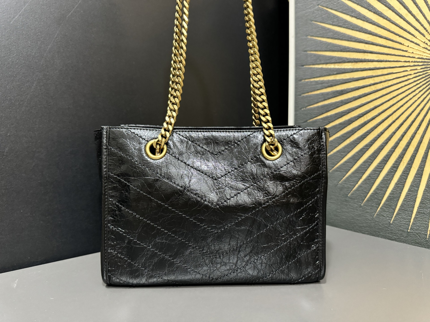 Y51 niki small shopping in vintage leather 25x19x10cm