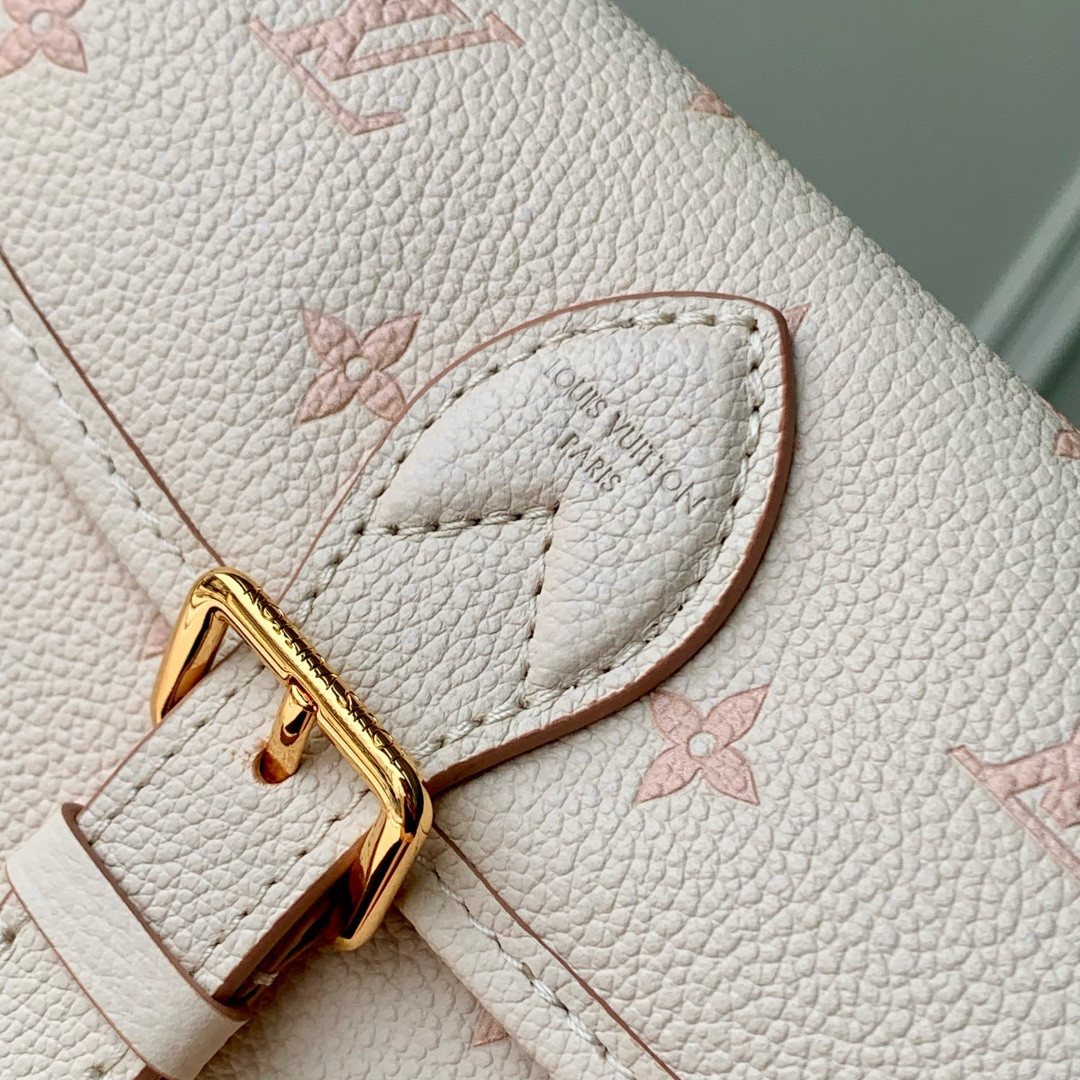 LV Nano Diane M13642 19x10.5x6cm