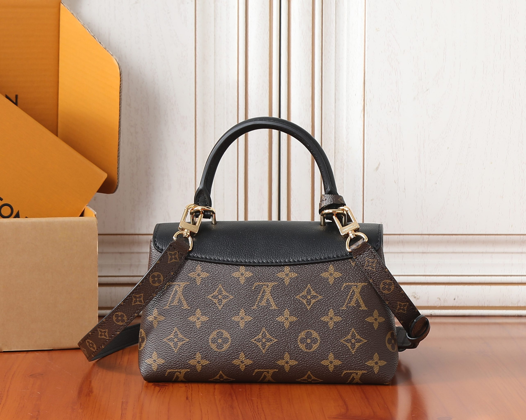 LV MADELEINE BB Handbag M27511 24.5x16x8cm