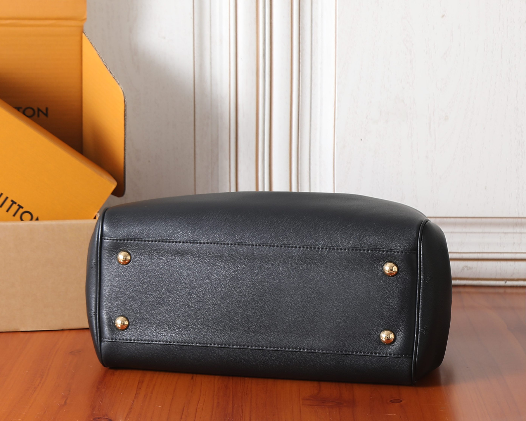 LV Vendome MM M26338 35.5x28x17cm