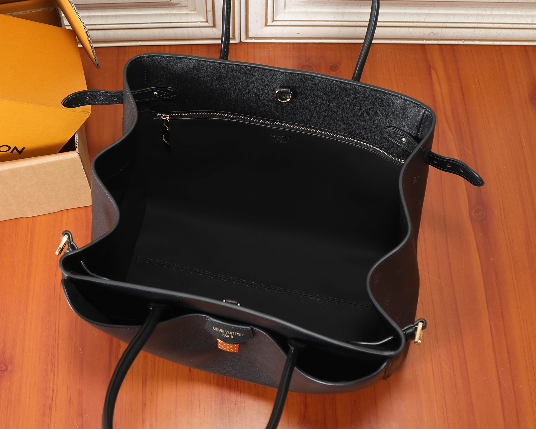 LV Vendome MM M26338 35.5x28x17cm