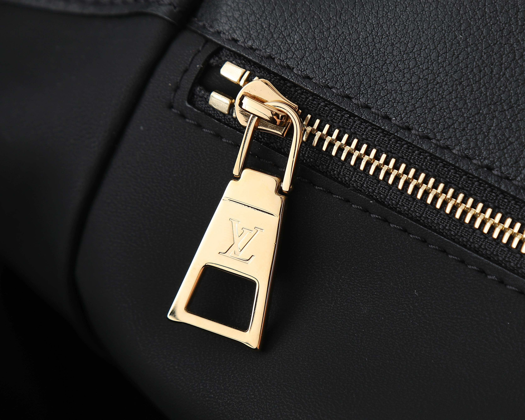 LV Vendome MM M26338 35.5x28x17cm