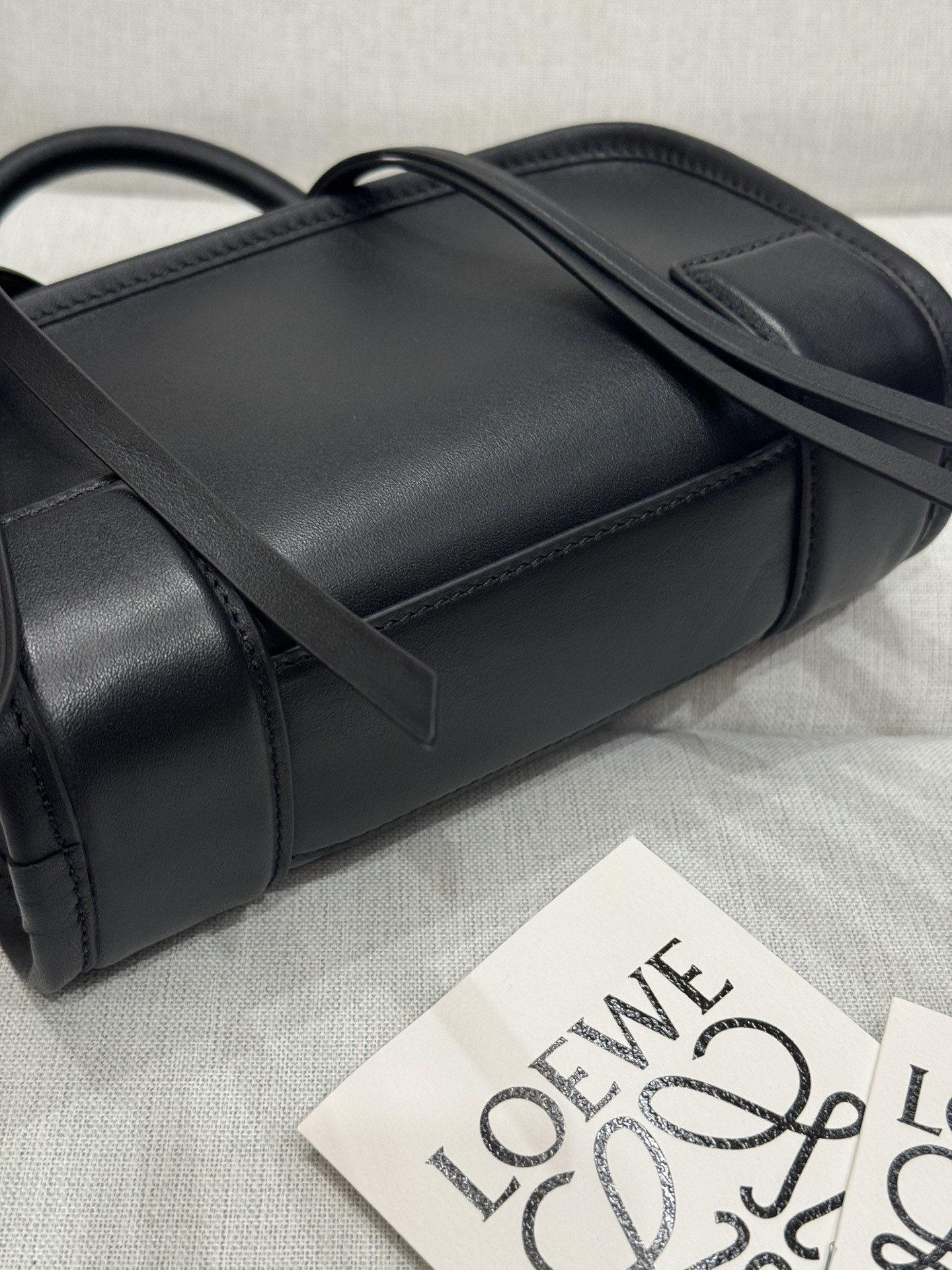 L0ew* mini amazona 180 bag 11.5x20x7cm