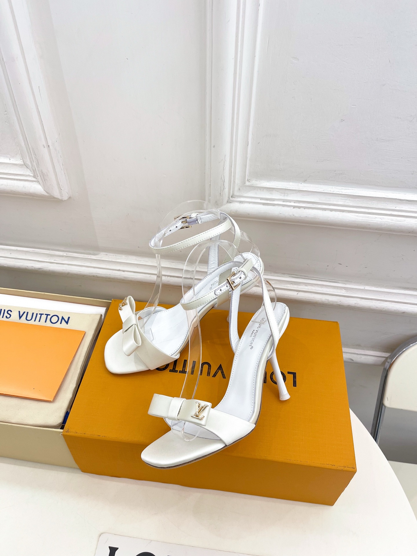 UA LV 6AM Sandal 9.5cm Heel