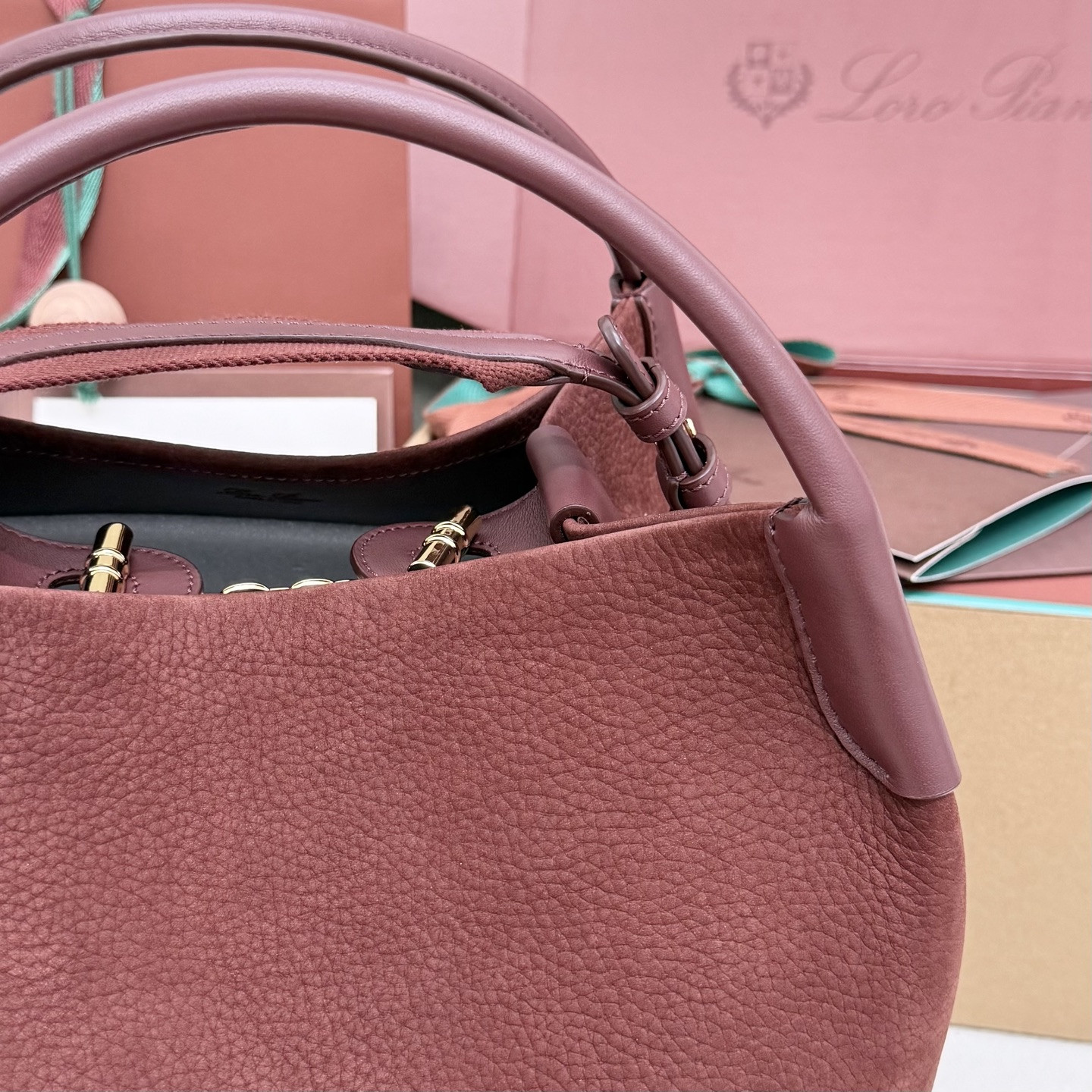 L0r0 P1ana large bale bag 28x36x22cm