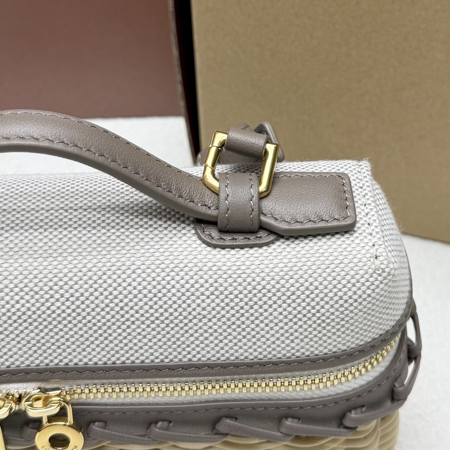L0r0 P1ana extra pocket l19 wicker bag 19 x 11.5 x 7cm