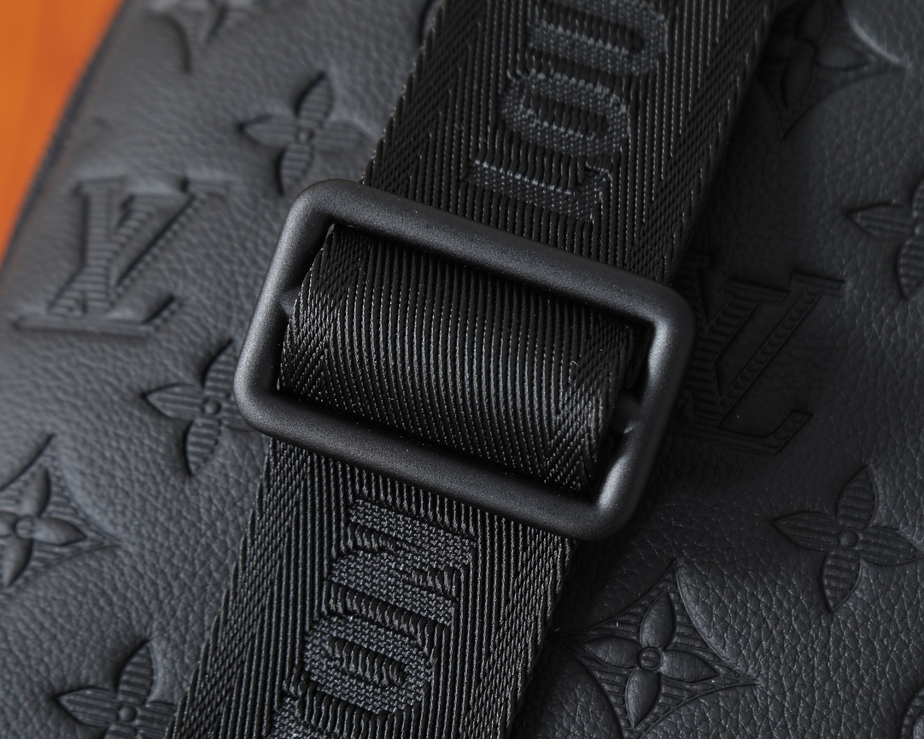 LV Duo crossbody bag M26730 20x42x6cm