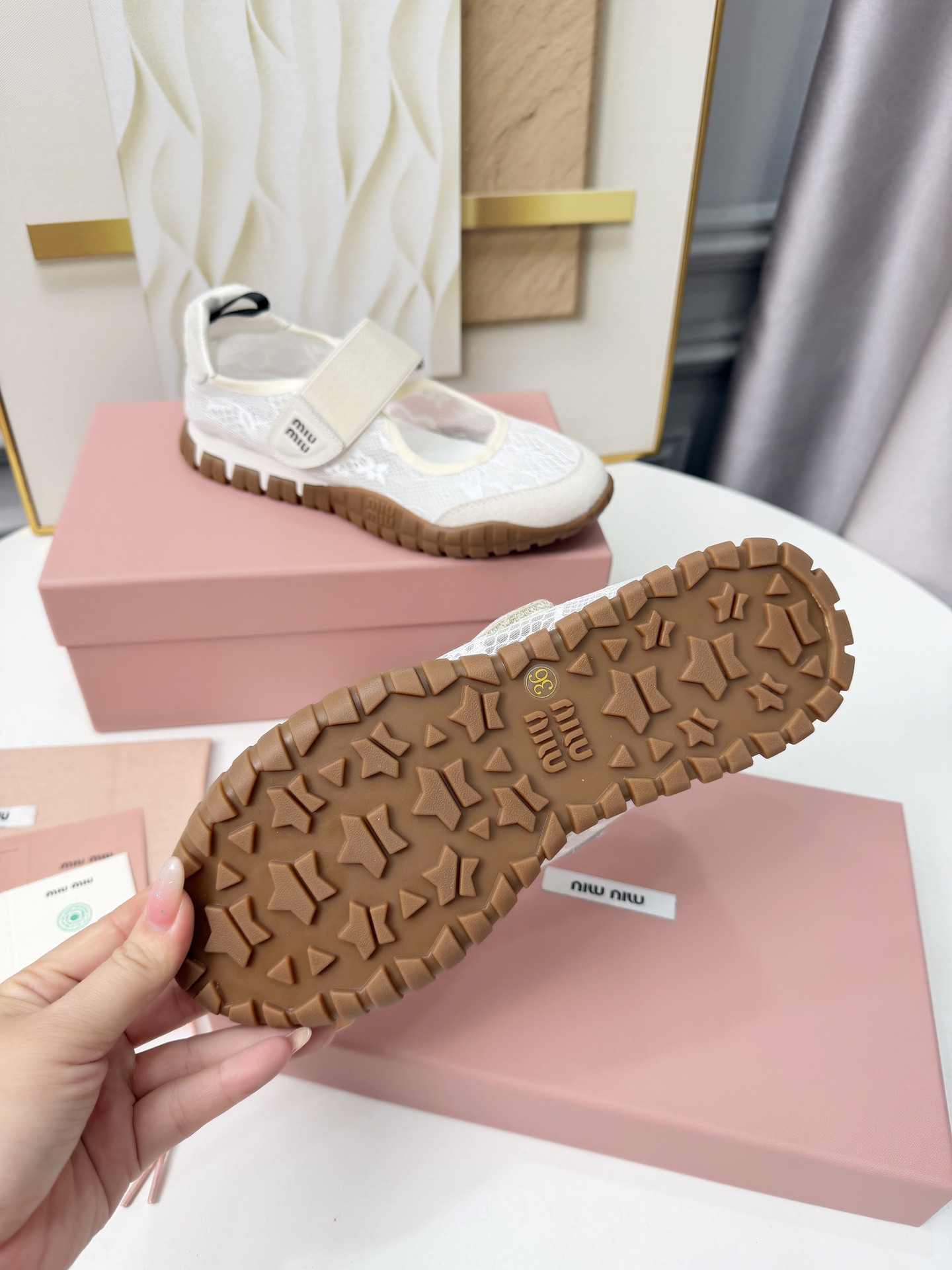 ua M1v M1v ballerinas